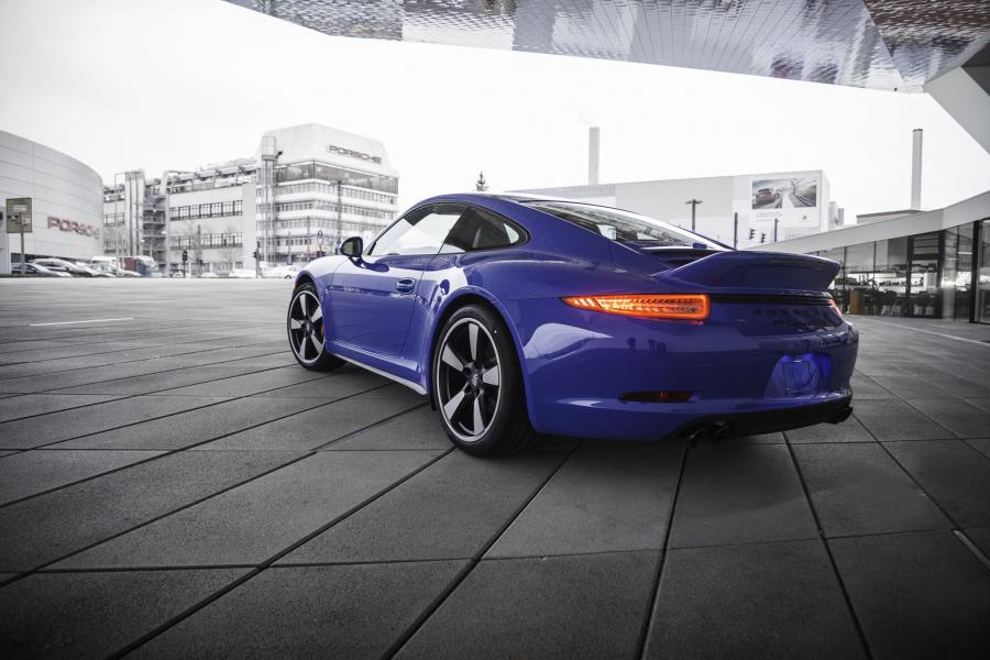  Porsche 911 GTS Club Coupe 2015 года  (фото 6 из 19)